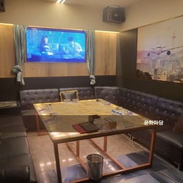 강남 가라오 룸 예시 사진 01